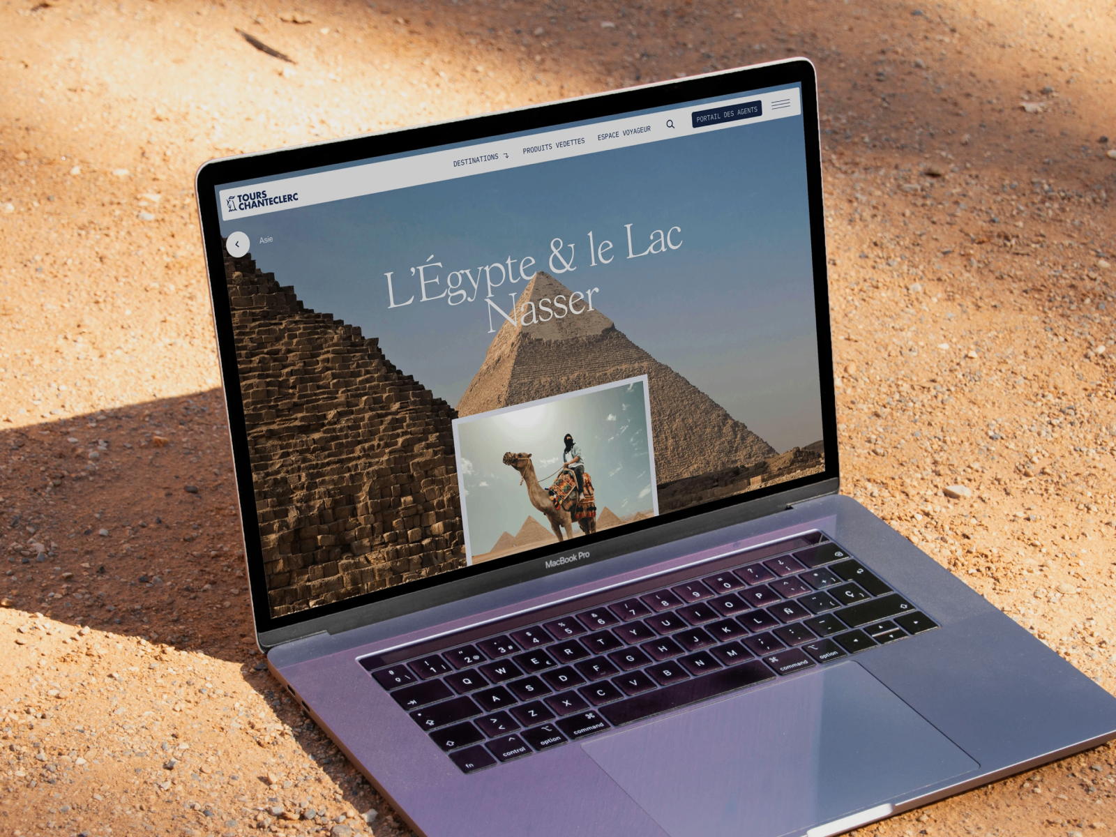 Immersive Travel Header