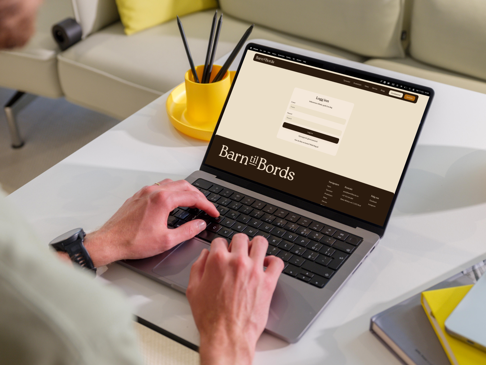 Login / Signup Layout