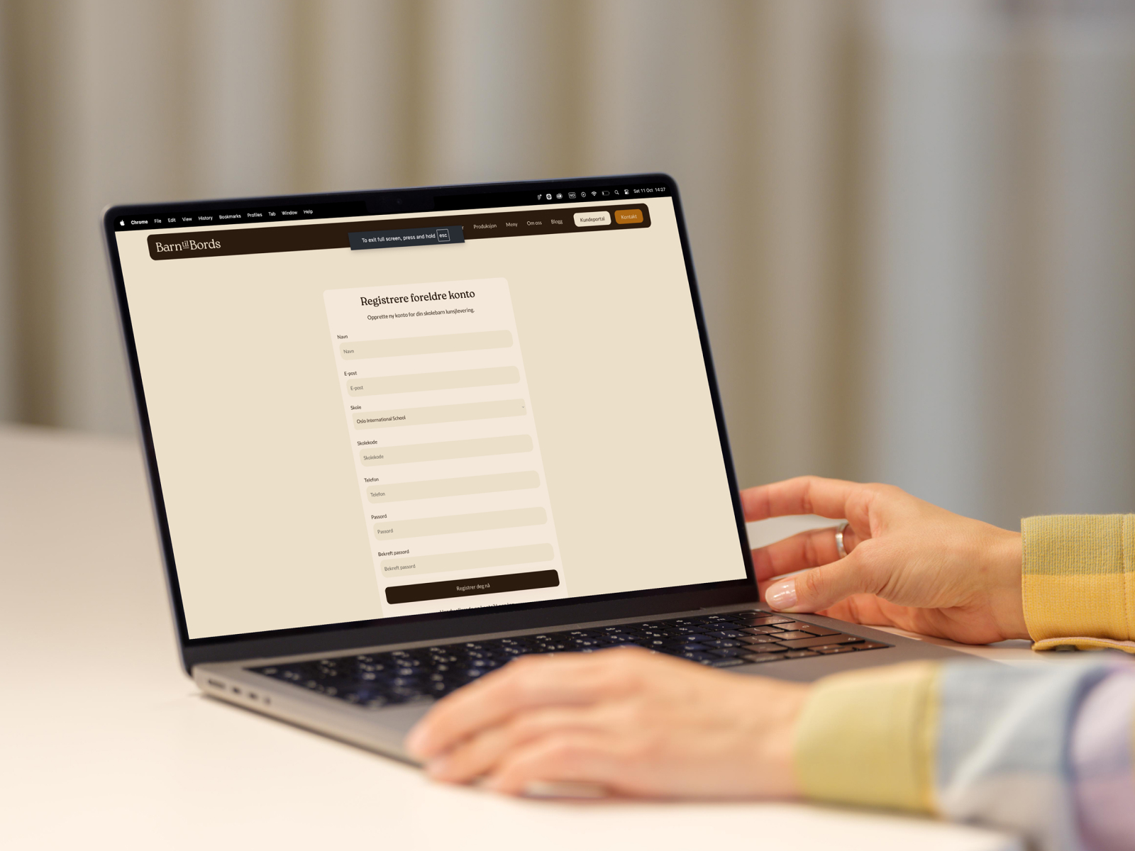 Login / Signup Layout