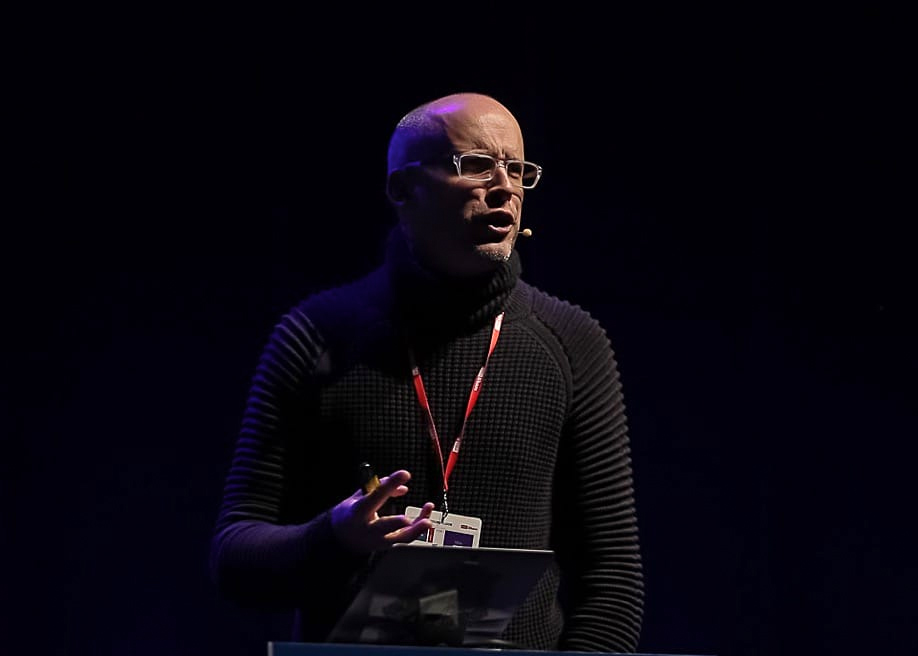 Talk: Paul Boag on The User Experience Revolution at Awwwards Conference London