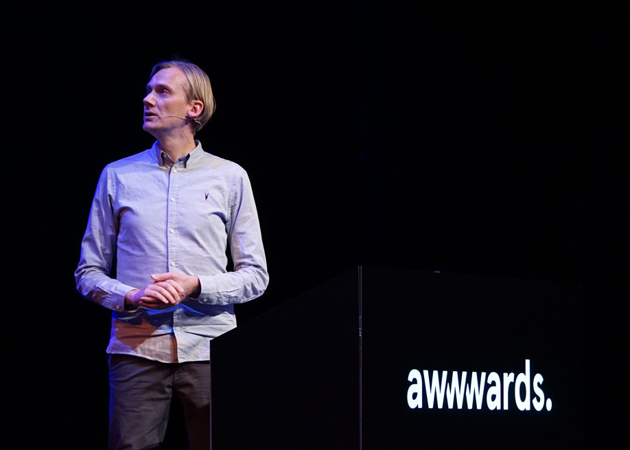 Talk: Designing VR Experiences by Anrick Bregman, Director - New Realities VR/AR/MR at Awwwards Conference Amsterdam