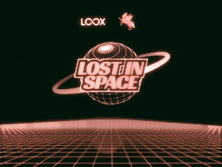 Loox Lost In Space by Dan Azoulay